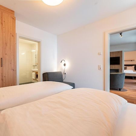 Falken Suites Top 4 Kaprun Bagian luar foto