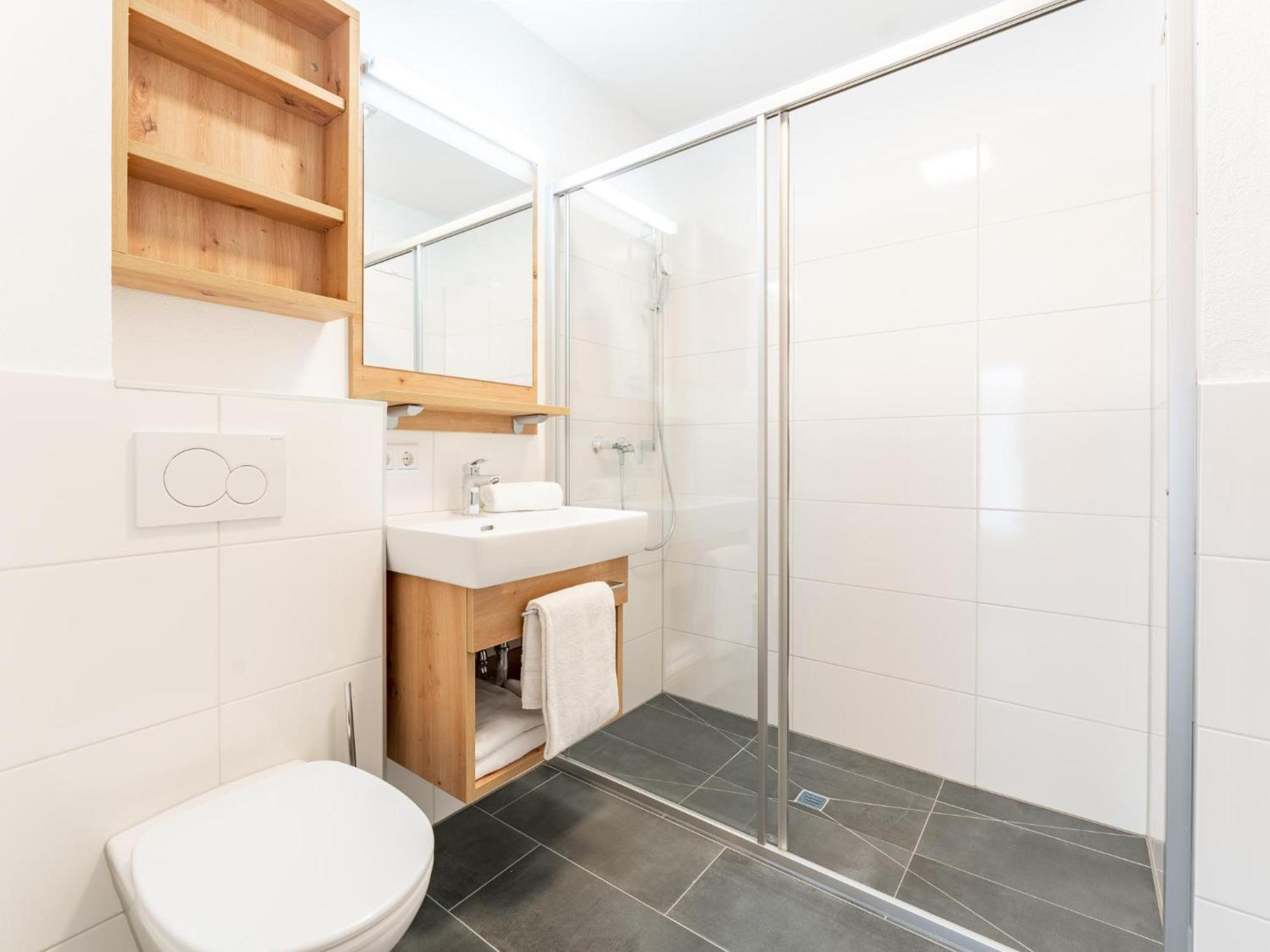 Falken Suites Top 4 Kaprun Bagian luar foto