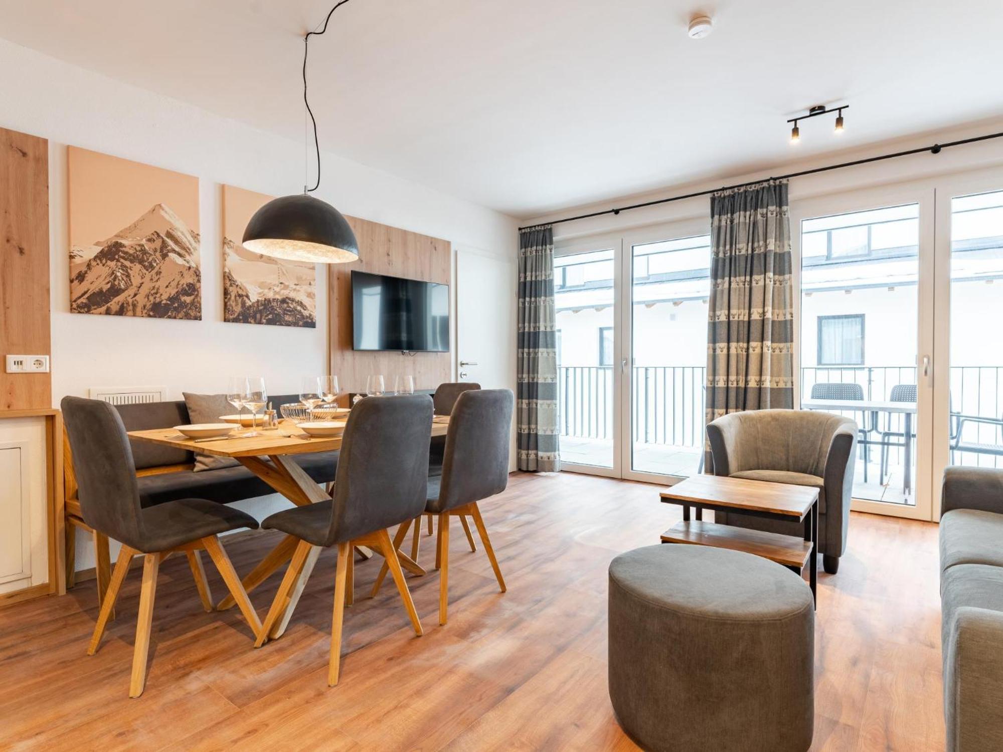 Falken Suites Top 4 Kaprun Bagian luar foto