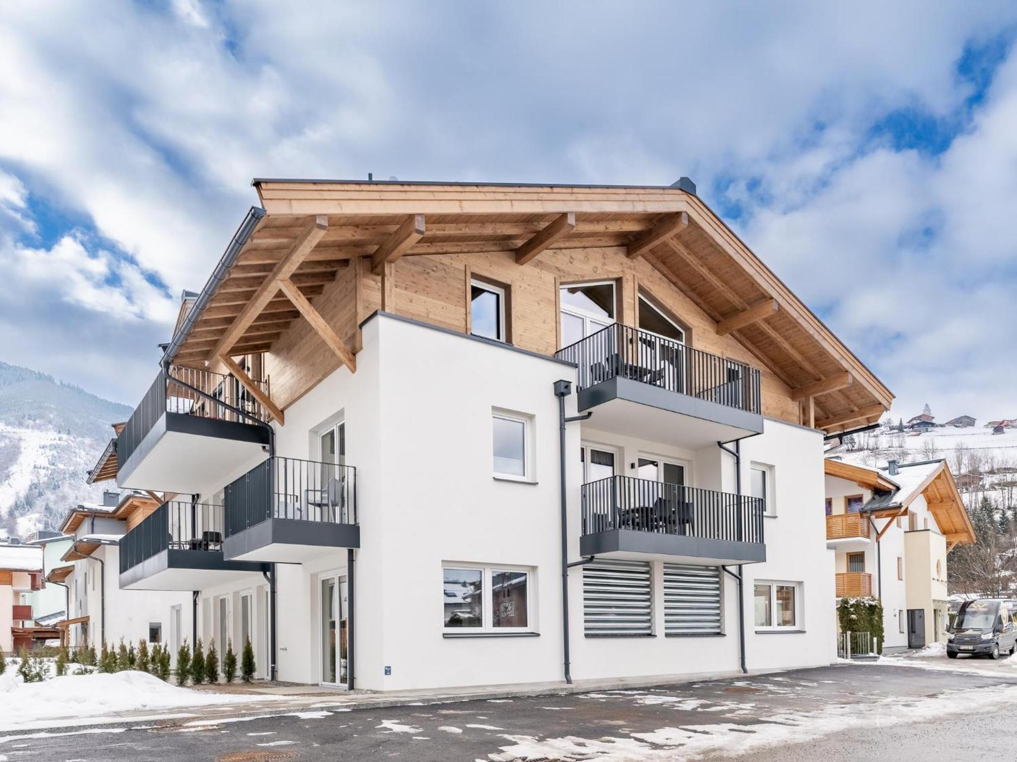 Falken Suites Top 4 Kaprun Bagian luar foto