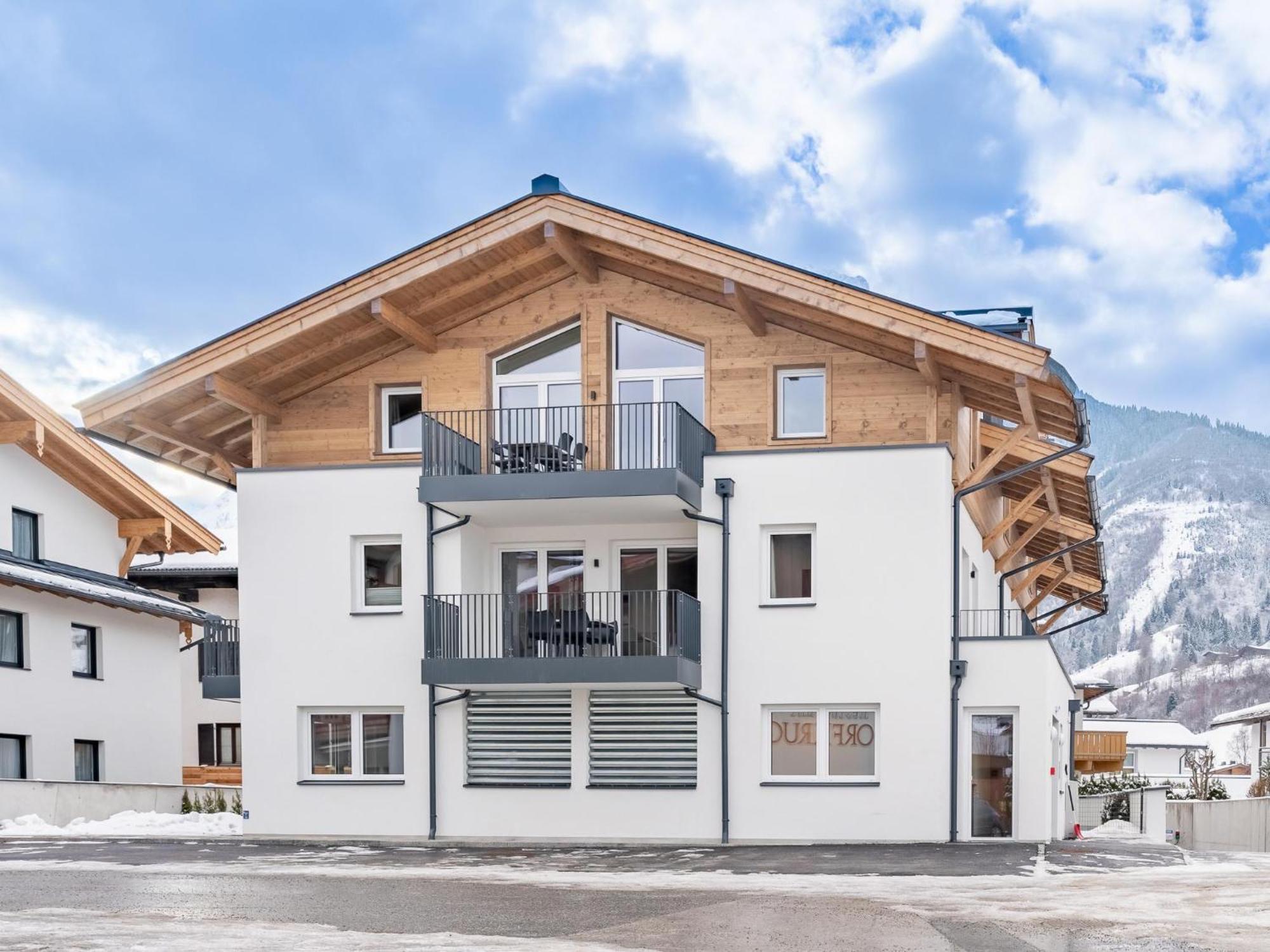 Falken Suites Top 4 Kaprun Bagian luar foto